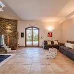 Dellalbero Villa